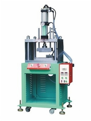 四柱式油汽压增压压床