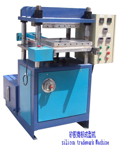 Four column machine